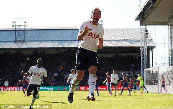 Harry Kane ghi bàn phút cuối giúp Tottenham thắng chật vật