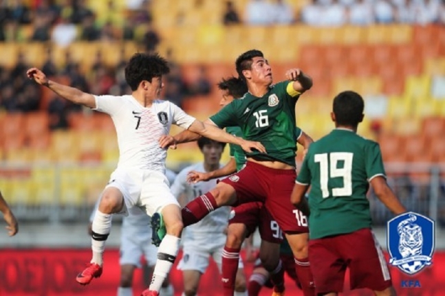 Mất người, U19 Hàn Quốc bị Mexico hủy diệt trên sân nhà