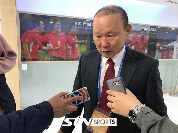 HLV Park Hang Seo: ‘Cầu thủ Việt Nam rất mạnh vì...'