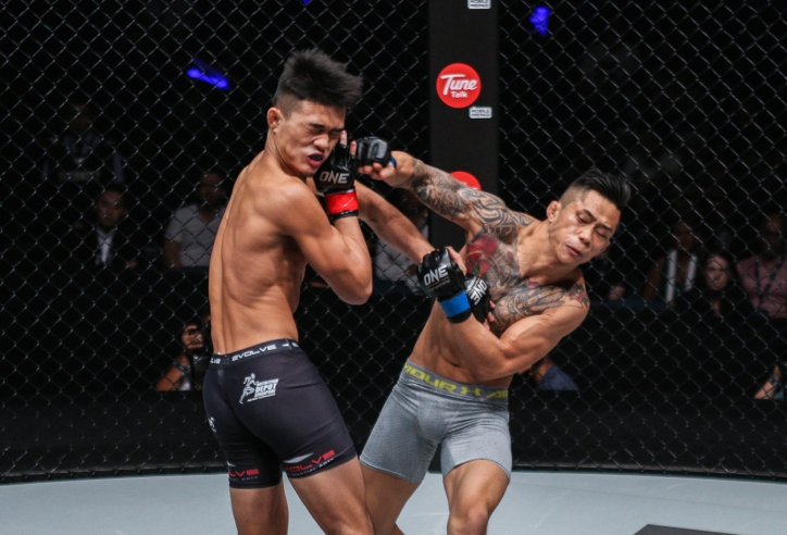 Đả bại võ sĩ Singapore, Martin Nguyễn bảo vệ đai vô địch ONE Championship