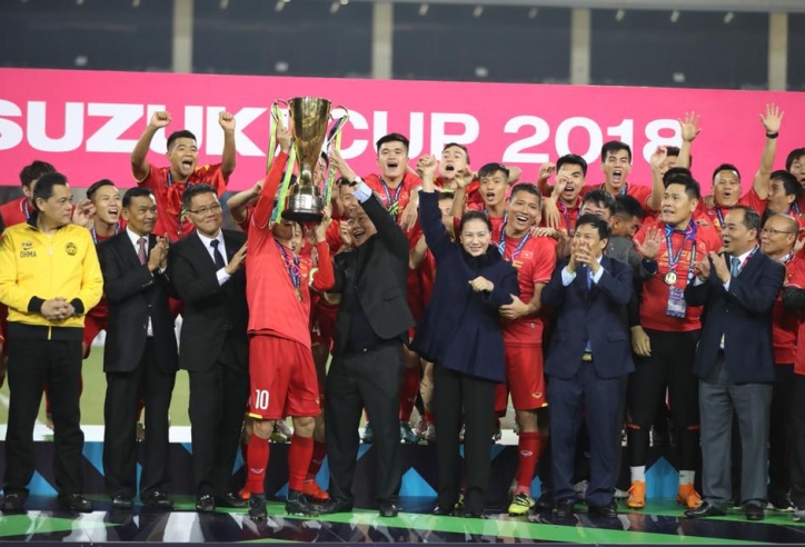 ĐT Việt Nam không được giữ Cúp AFF Cup bản gốc
