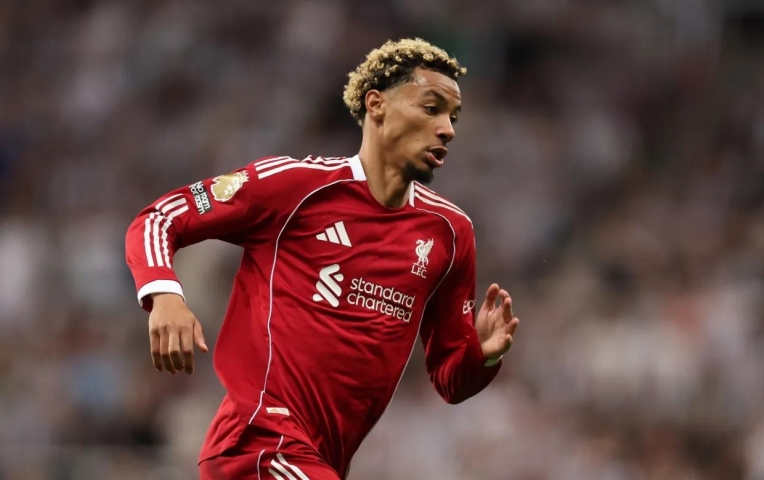 Tân binh Liverpool đối mặt với án phạt từ cảnh sát