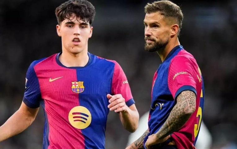 Thần đồng Barca hết lời ca ngợi 'đàn anh' gấp đôi tuổi