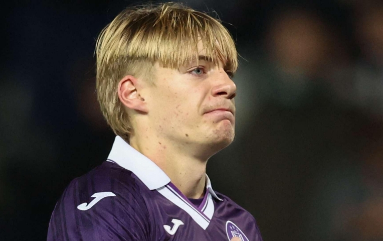 Sao mai nước Bỉ được khuyên nên né Ngoại hạng Anh