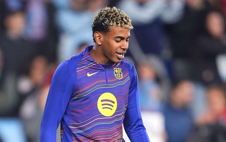 Yamal được vinh danh ở Tây Ban Nha