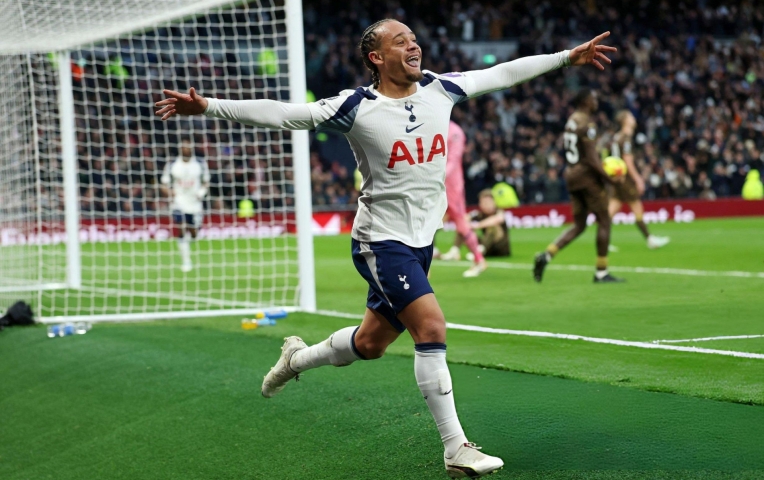 Tottenham thắng dễ Brentford, Xavi Simons tỏa sáng với cú đúp