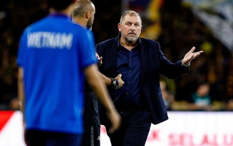 Trước trận gặp Việt Nam, tương lai HLV Malaysia trở thành dấu hỏi lớn