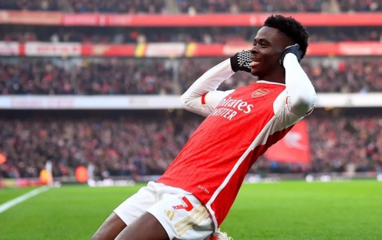 Bukayo Saka chỉ cần 2 từ để khiến Tottenham 'ngậm cay đắng'