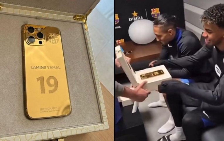 Học Messi, Raphinha tặng Yamal iPhone vàng nguyên khối