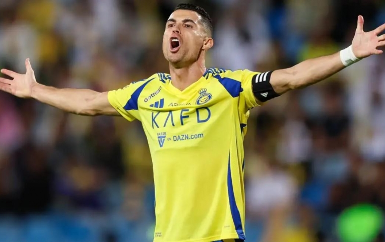 Ronaldo và Mane tỏa sáng, Al Nassr thắng trận đầu năm 2025