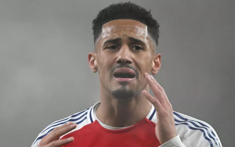 Arsenal nhận tin gây sốc từ William Saliba