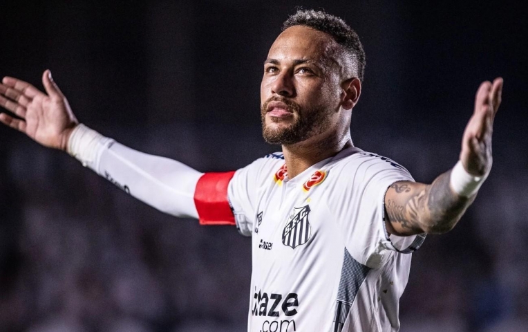 Neymar ghi bàn đầu tiên sau gần 2 năm