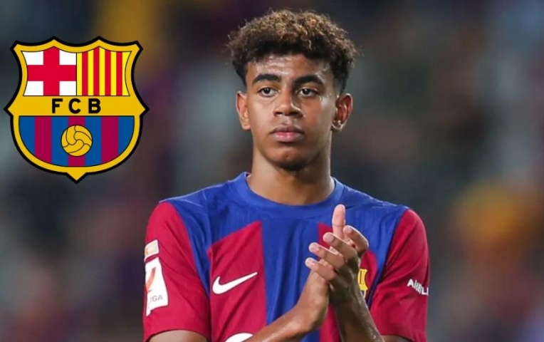 Lamine Yamal chỉ thẳng cái tên Barcelona phải mua ngay lập tức