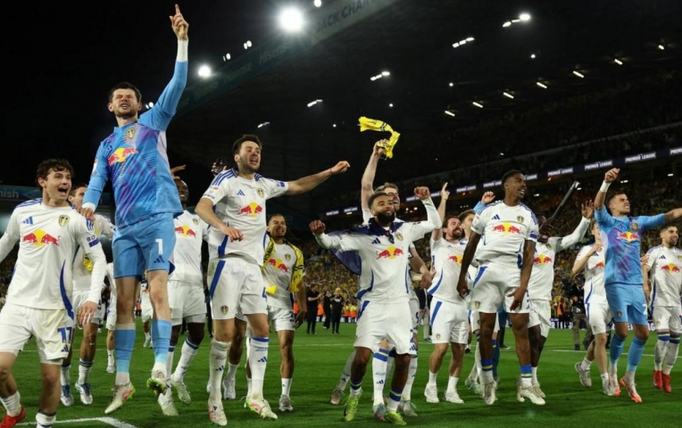 Chính thức: Leeds vô địch Championship với cuộc rượt đuổi điểm số lịch sử