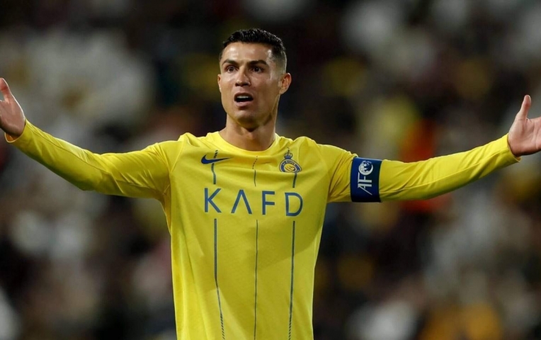 Ronaldo lần đầu nghỉ 2 trận liên tiếp, nội bộ Al Nassr dậy sóng