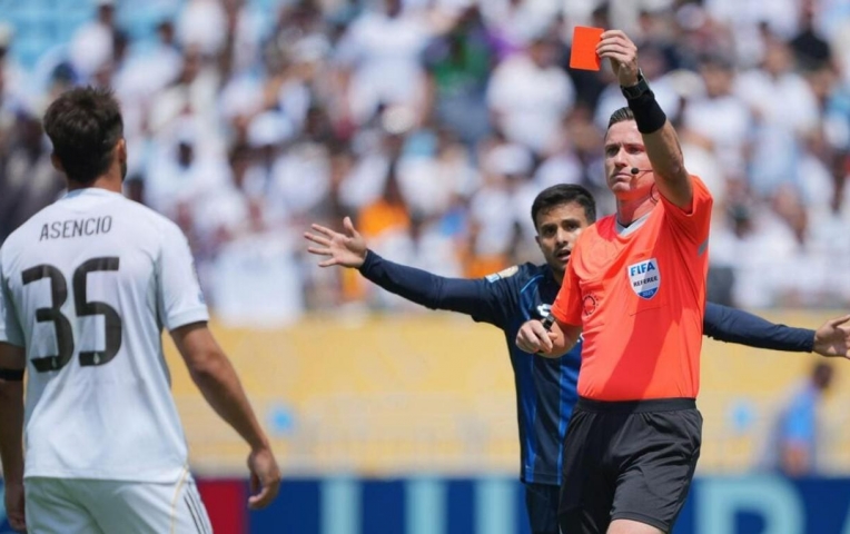Raul Asencio hứng cơn thịnh nộ từ CĐV Real Madrid