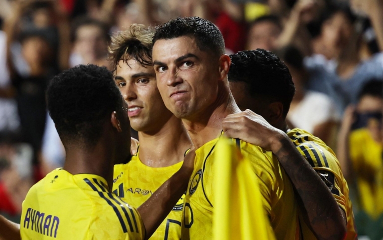 Từ giã sân cỏ, Ronaldo chốt xong nghề nghiệp mới ở tương lai