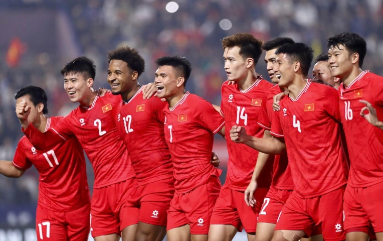 Bóng đá Việt Nam vượt xa Malaysia, áp sát suất dự giải đấu hàng đầu châu Á
