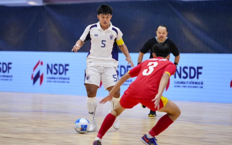 CĐV Đông Nam Á tranh luận dữ dội sau thất bại 1-5 của Việt Nam trước Thái Lan