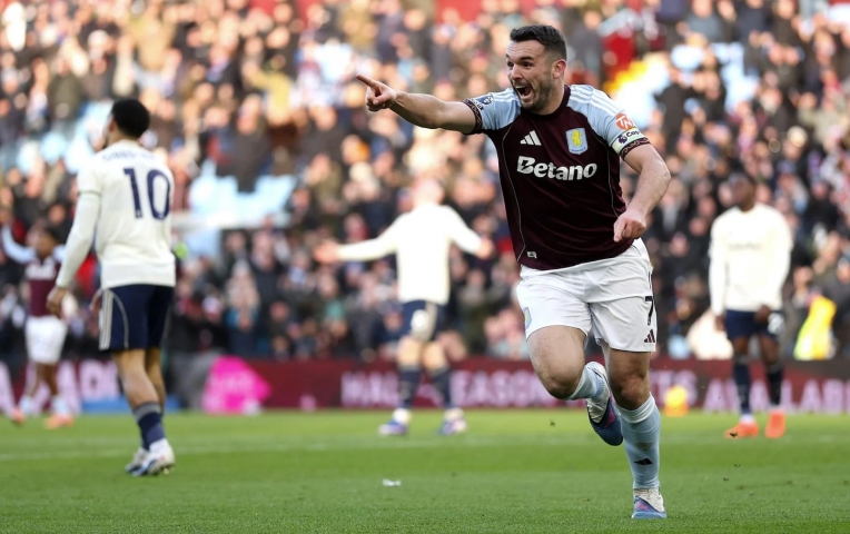 Hạ Nottingham, Aston Villa khiến Man City 'khó thở' ở Ngoại hạng Anh
