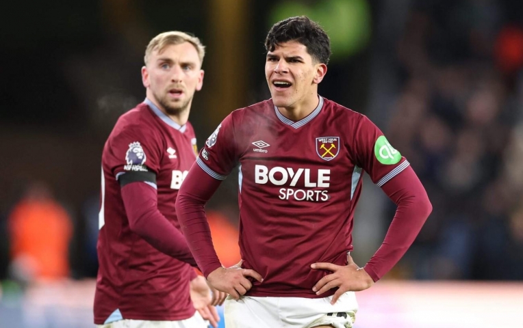 Kịch bản chưa từng có trong lịch sử Premier League