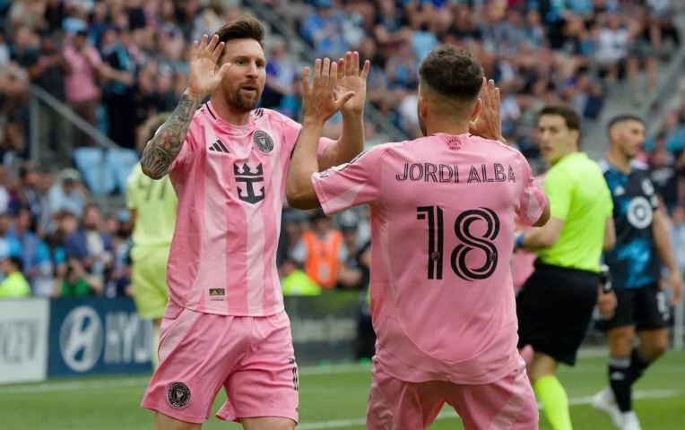Inter Miami đón tin vui từ Messi và Alba