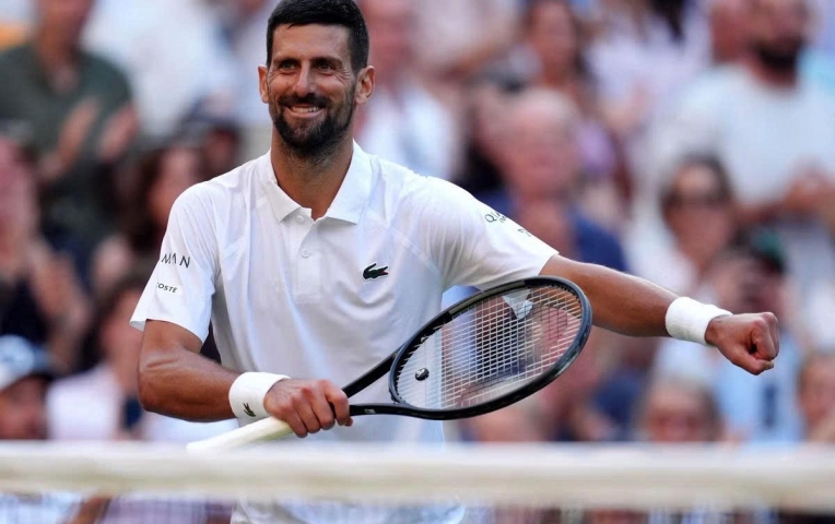 Djokovic lần thứ 14 vào bán kết Wimbledon