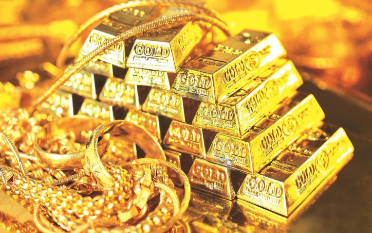 Giá vàng hôm nay chiều 12/7: Vàng thế giới kết phiên ở mức cao