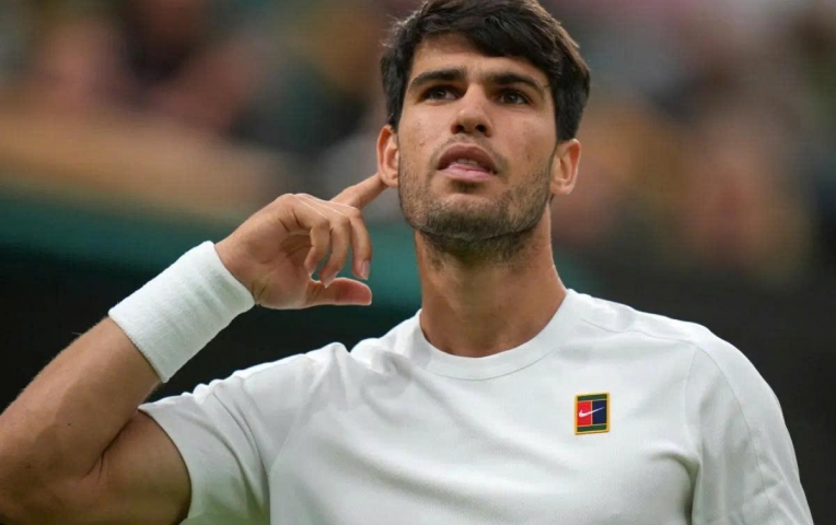 Alcaraz đang vượt mặt Djokovic và Federer tại Wimbledon