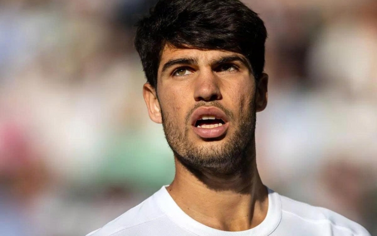 Alcaraz: 'Tôi bất lực trước Sinner'