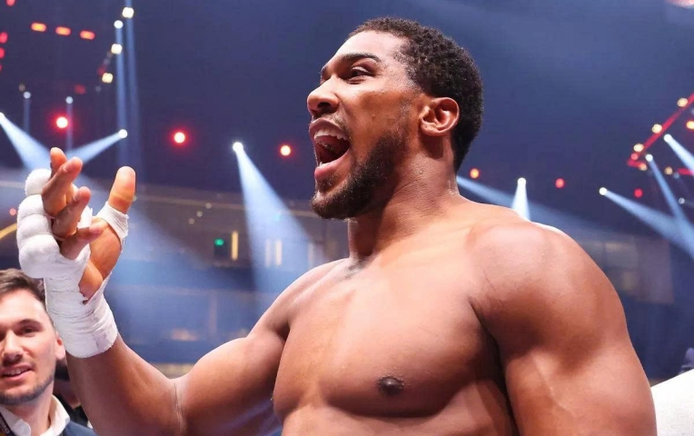 Anthony Joshua chuẩn bị tái xuất, đấu nhà vô địch Olympic?