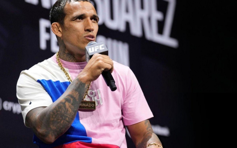 Charles Oliveira đặt dấu hỏi về khát khao của Ilia Topuria trước thềm UFC 317