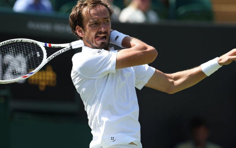 Wimbledon 2025: Các hạt giống 'rụng như sung'