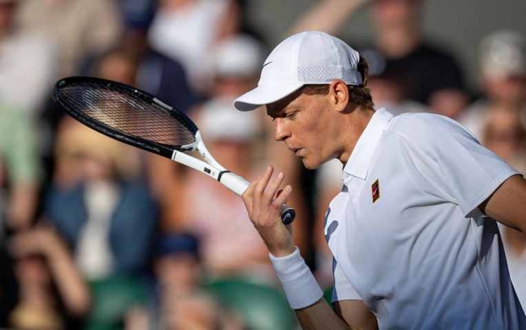 Sinner bỏ ngỏ khả năng tiếp tục thi đấu tại Wimbledon
