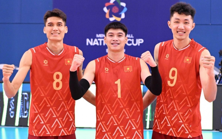 Trao giải tập thể, cá nhân chặng 1 bóng chuyền nam SEA V.League 2025: Việt Nam giành HCĐ