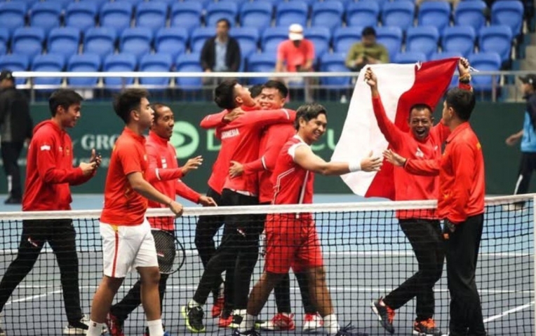 Tennis Indonesia thắng giòn giã Campuchia trận ra quân Davis Cup 2025