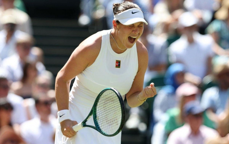 Tay vợt thua 0-6, 0-6 chung kết Wimbledon lọt top 10 thế giới
