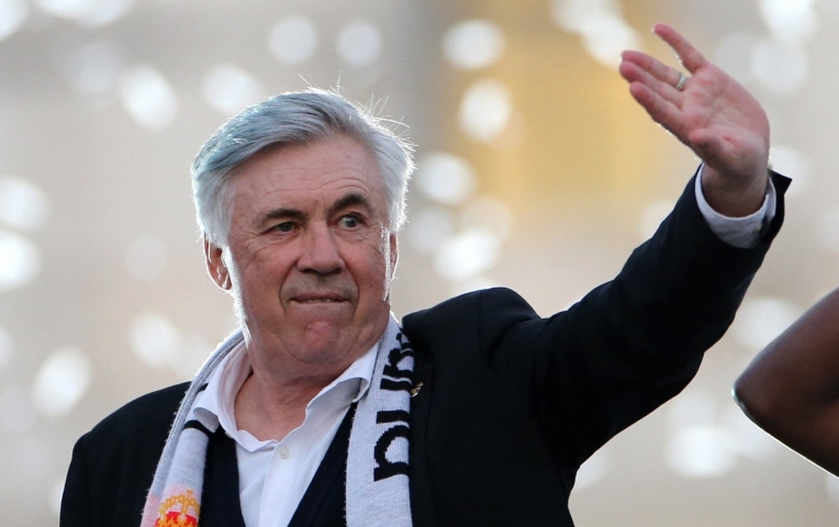 Tin chuyển nhượng 21/1: Real Madrid nhắm HLV đại tài thay Ancelotti; Barca chốt hàng MU