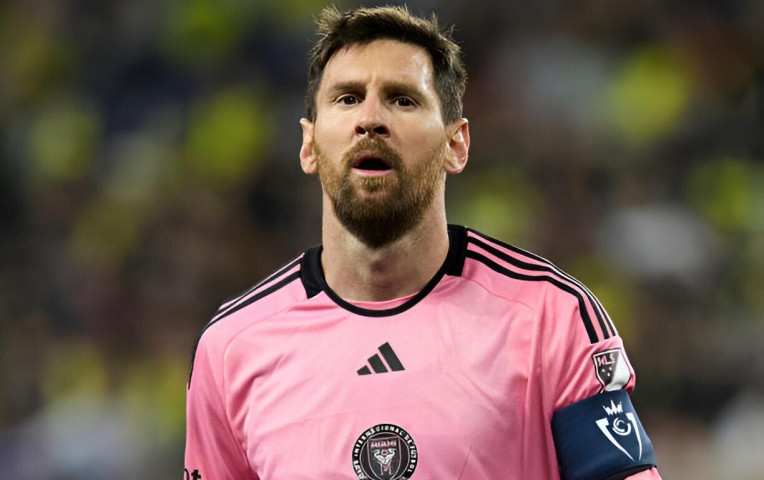 Đẳng cấp nhà Vua, Messi được đối thủ tôn sùng như người hùng