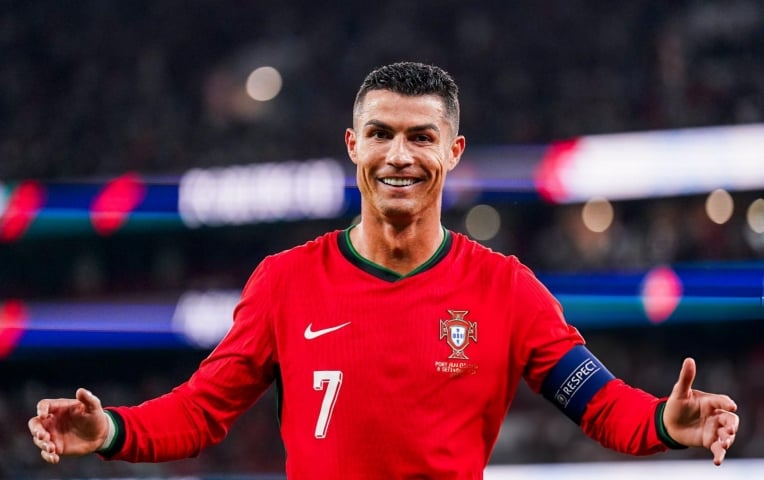 Cristiano Ronaldo: 'Tôi nghiện bóng đá và ghi bàn'