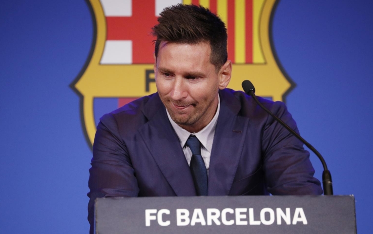 Messi vẫn bị Barca nợ lương?