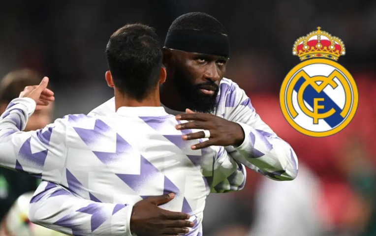 Thua thảm Barca, Real Madrid nhận luôn 2 tin 'báo động' từ trụ cột