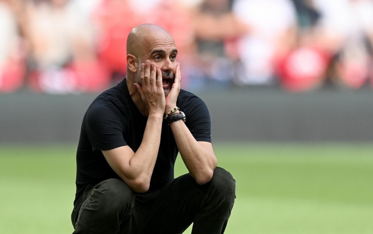 Man City mất điểm, HLV Pep Guardiola vẫn khen cả đội đá tốt