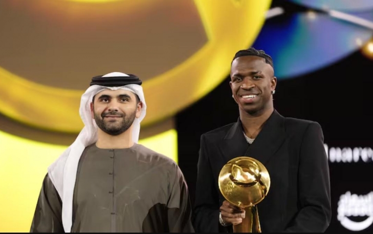 CHÍNH THỨC: Vinicius Jr đánh bại Rodri, giành Quả bóng vàng Dubai 2024