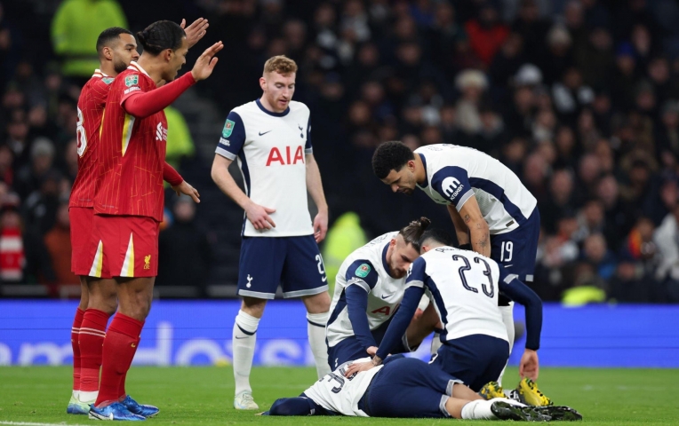 Ngôi sao Tottenham chấn thương kinh hoàng trong trận gặp Liverpool