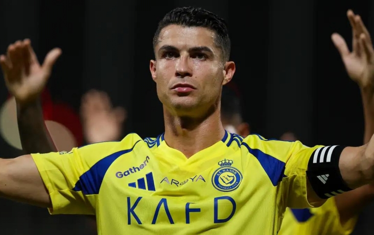 Ronaldo gửi thông điệp đanh thép