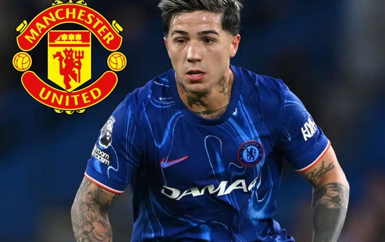 Đá với MU, Enzo Fernandez 'chấp 1 mắt'