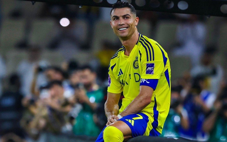 Ronaldo từ chối 400 triệu Euro, bến đỗ mới dần lộ diện
