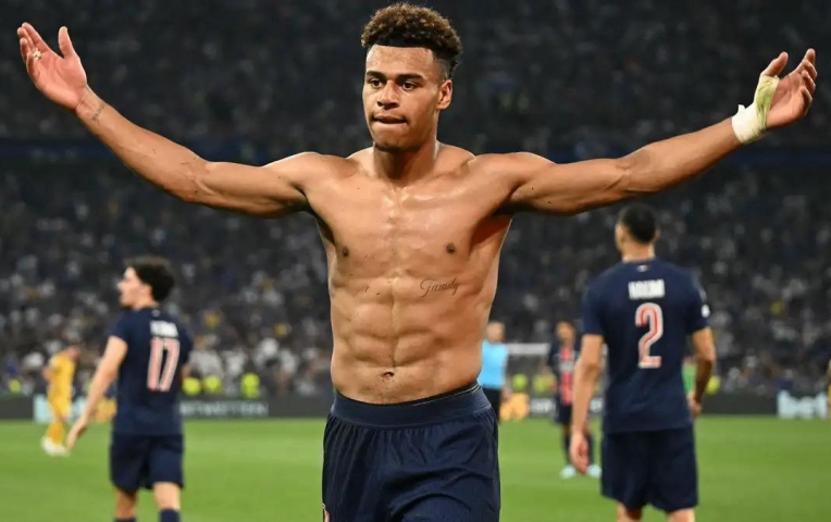 Desire Doue phá vỡ kỷ lục Champions League, sánh ngang Ronaldo