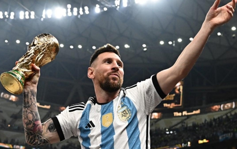 CHÍNH THỨC: Argentina phải trả lại cúp vàng World Cup